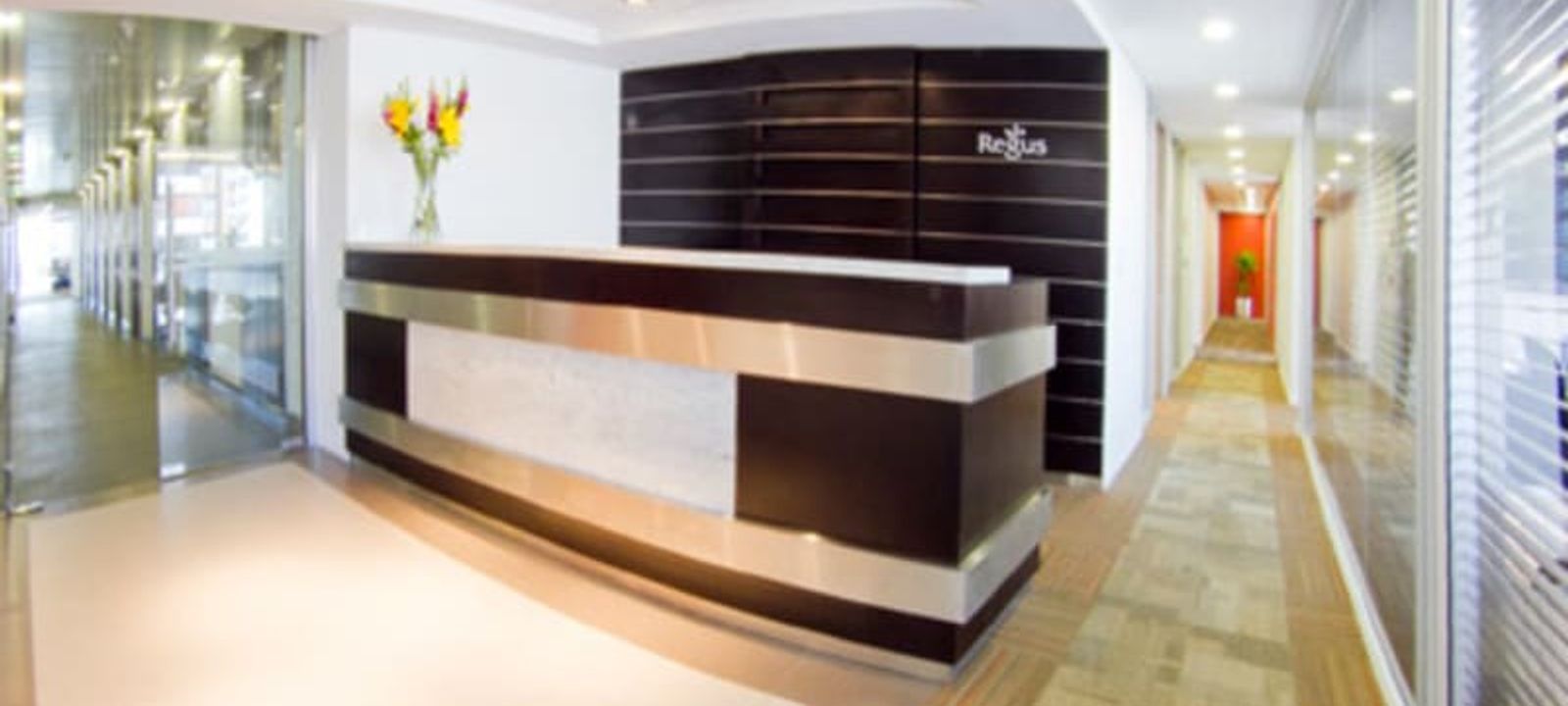 Las Artes Building - Image 1