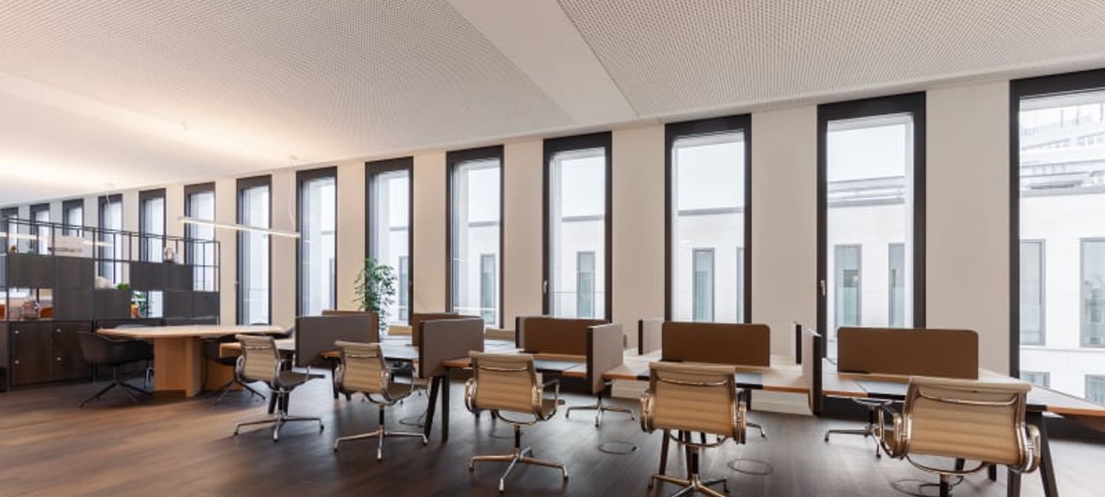 42 Bahnhofsplatz, Bremen - Image 1