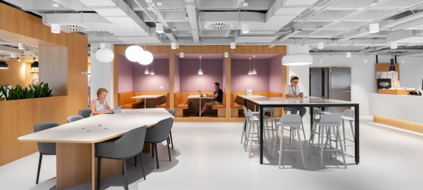 2 Plaza De Villasis, Seville - Image 1