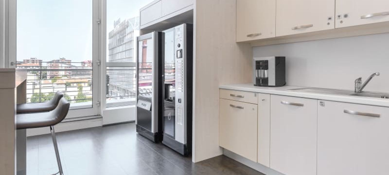 Via Benigno Crespi 19, Milan - Image 1