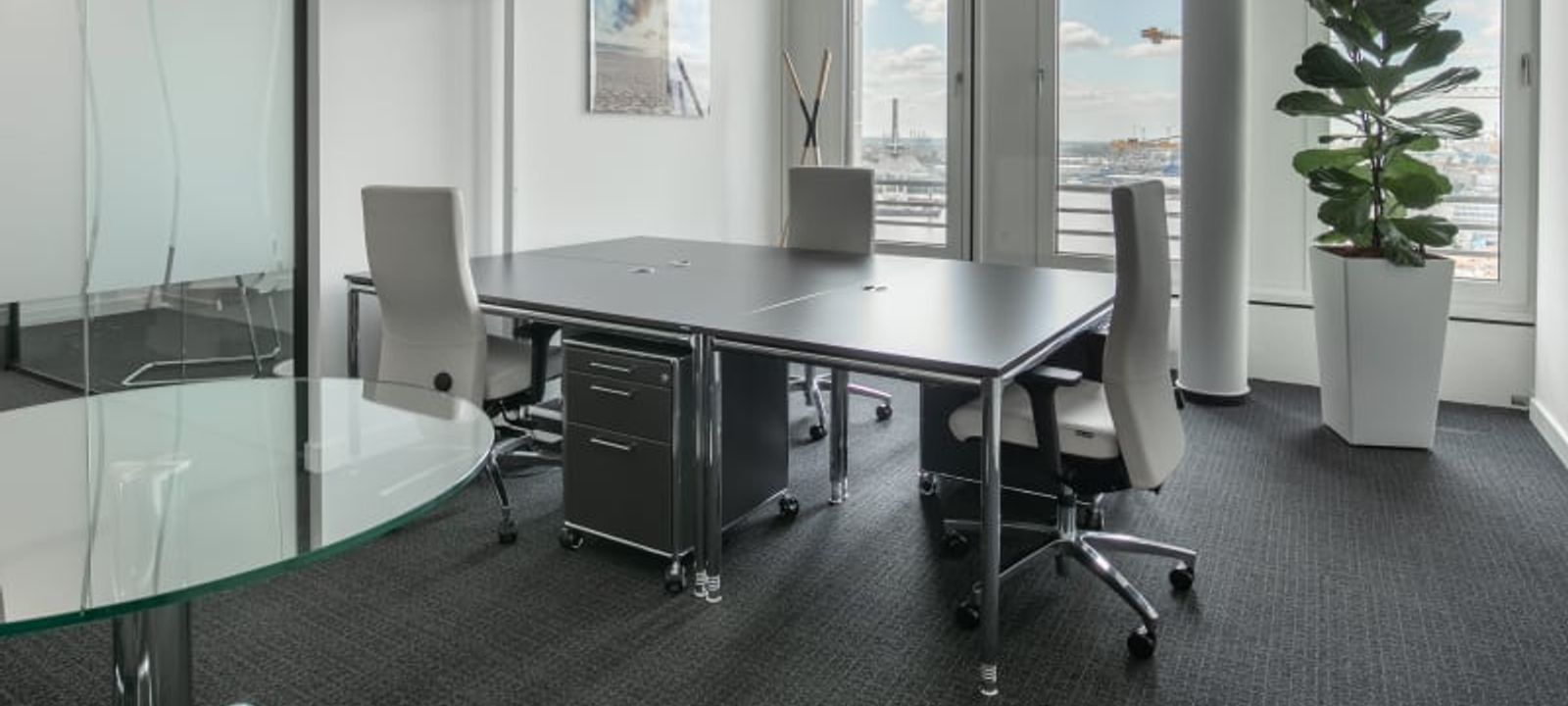 10 Uberseeallee, Hamburg - Image 1