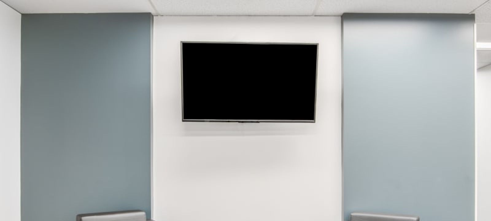 4 Robert Speck Parkway, Mississauga - Image 1