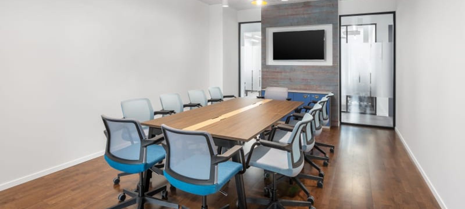 53 Peremogy Avenue, Kyiv - Image 1