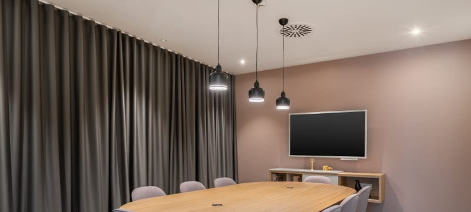 1 Via De Los Poblados, Madrid - Image 1