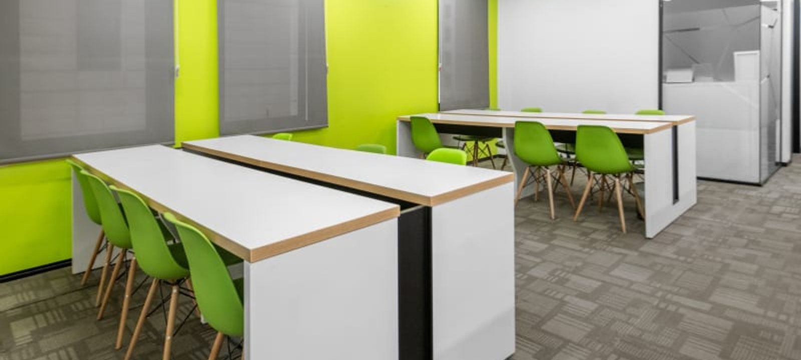 Rafic Hariri Street, Amman - Image 1