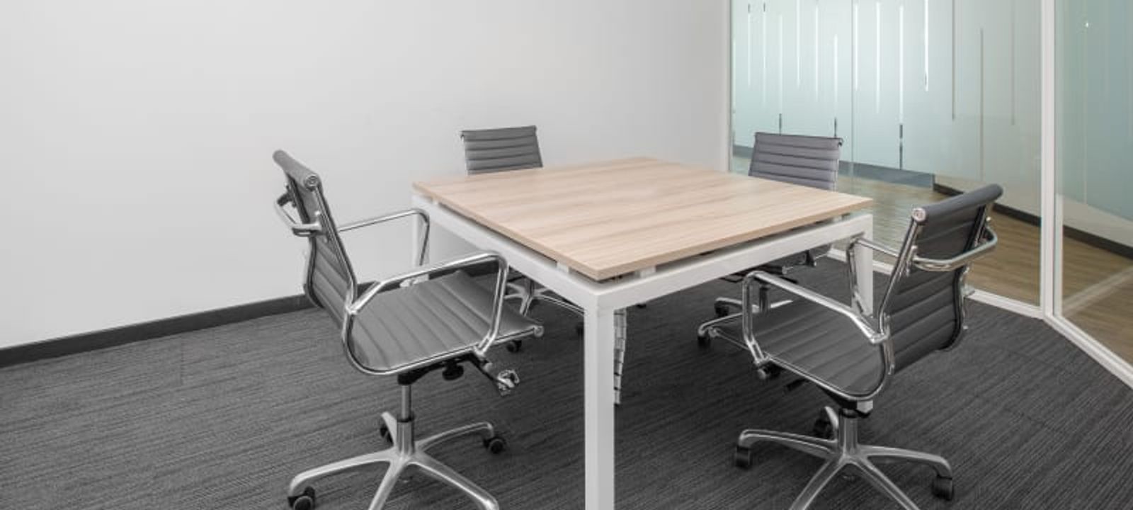 East Tower World Trade Center, Colombo - Image 1