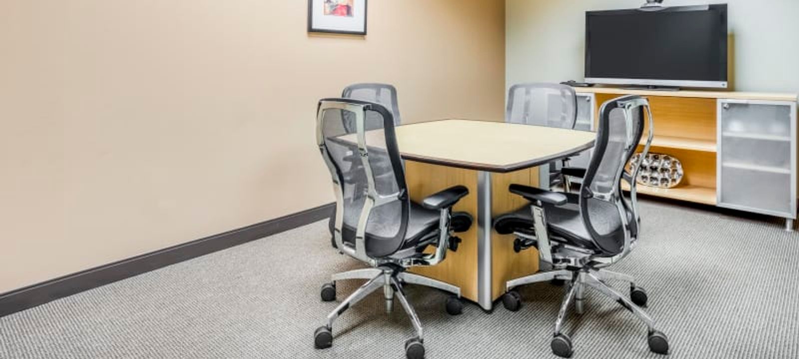 5250 Old Orchard Rd, Skokie - Image 1