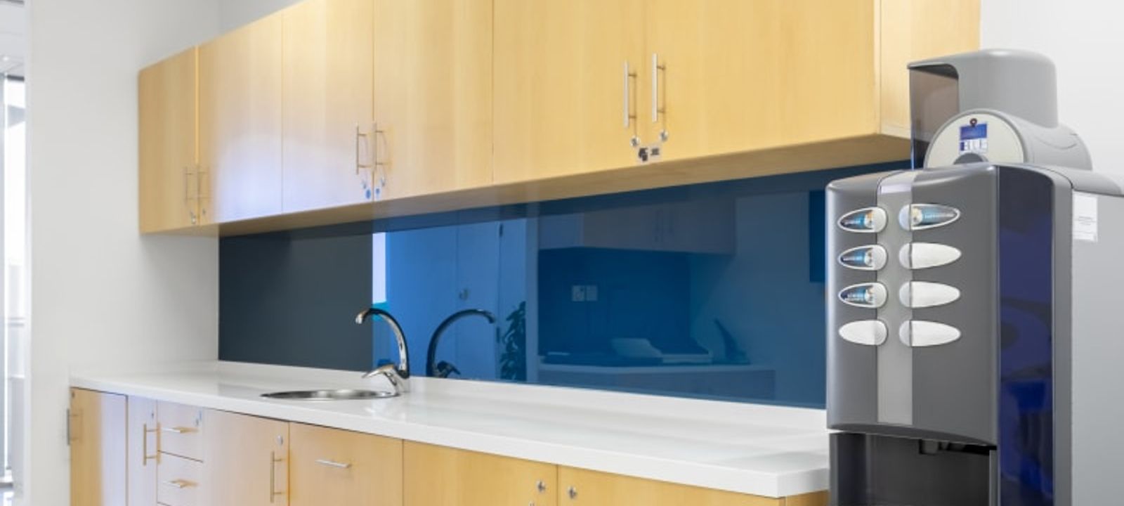 Al Maqam Tower - Image 1