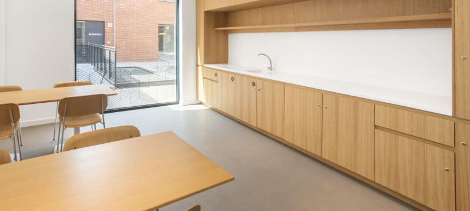 6-14 Passatge Mas De Roda, Barcelona - Image 1