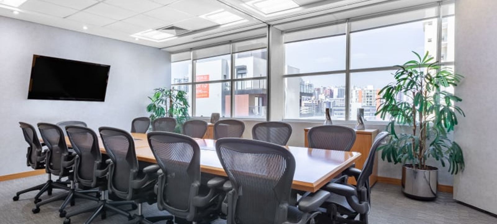 Rua Comendador Araujo 499, Curitiba - Image 1