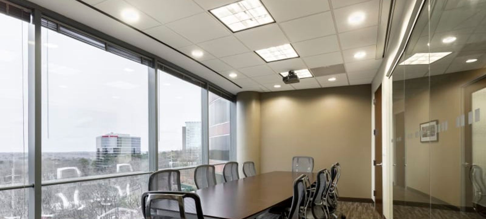 1000 Parkwood Cir Se, Atlanta - Image 1