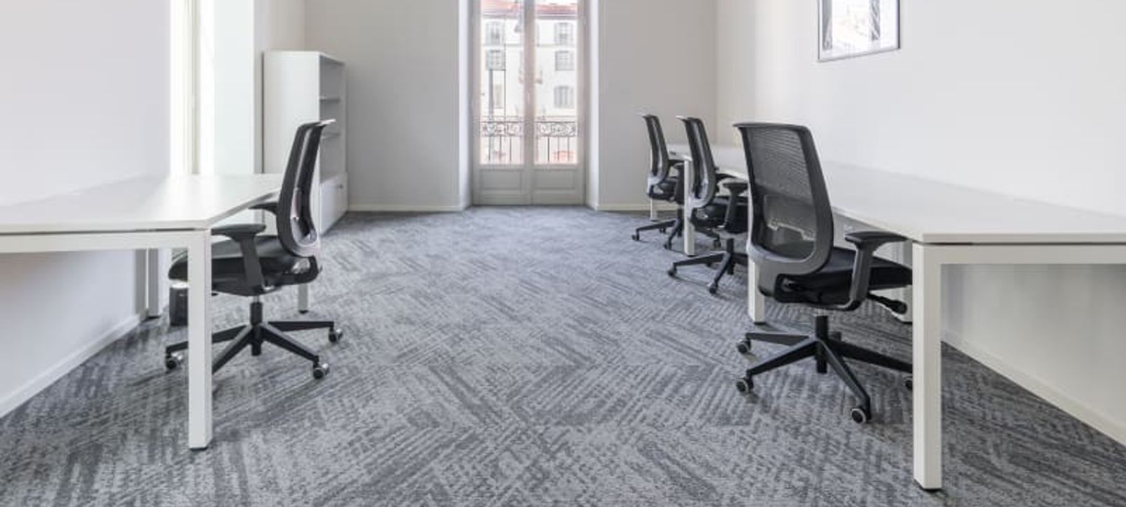 Via Broletto 46, Milan - Image 1