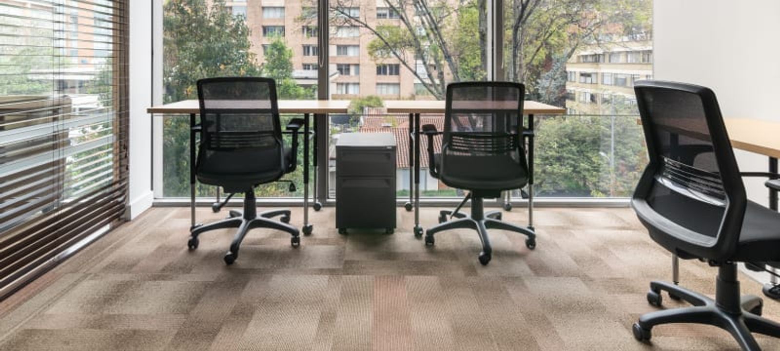 90 Street No 11- 13 Urban Plaza Building Urban Plaza Complex, Bogota - Image 1