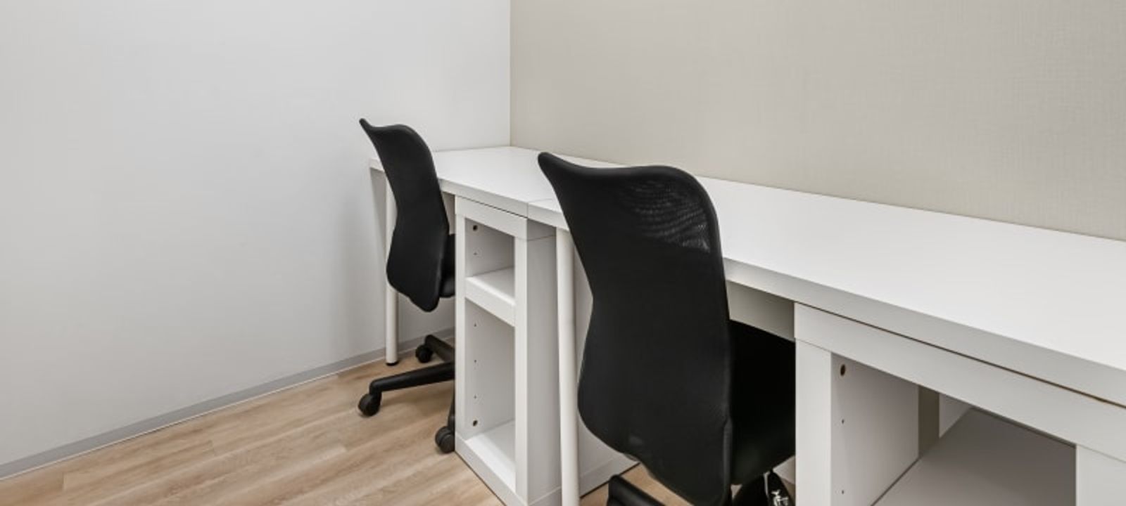 27-9 Nihonbashi Hakozakicho Chuo-ku, Tokyo - Image 1