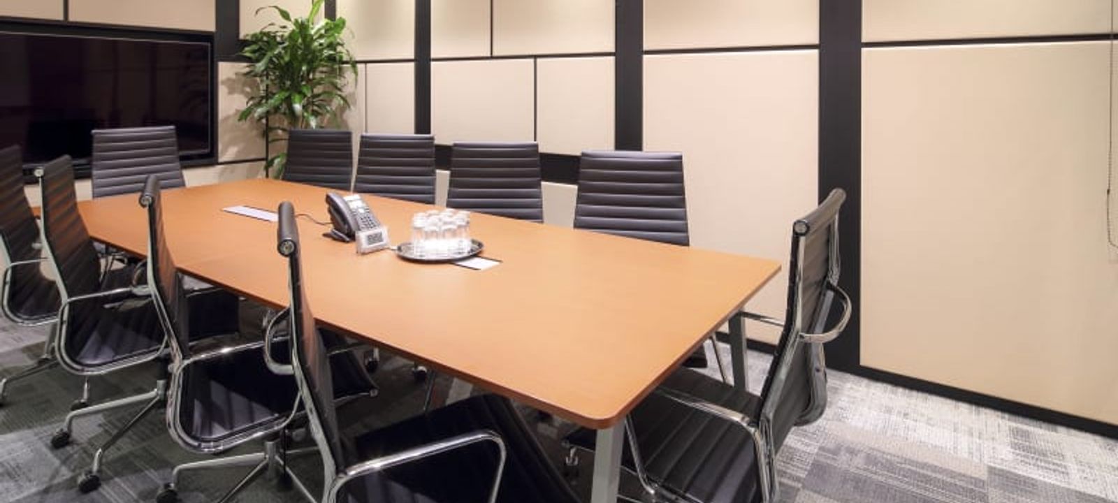 8-1 Hakataekichuogai Hakata-kua, Fukuoka - Image 1