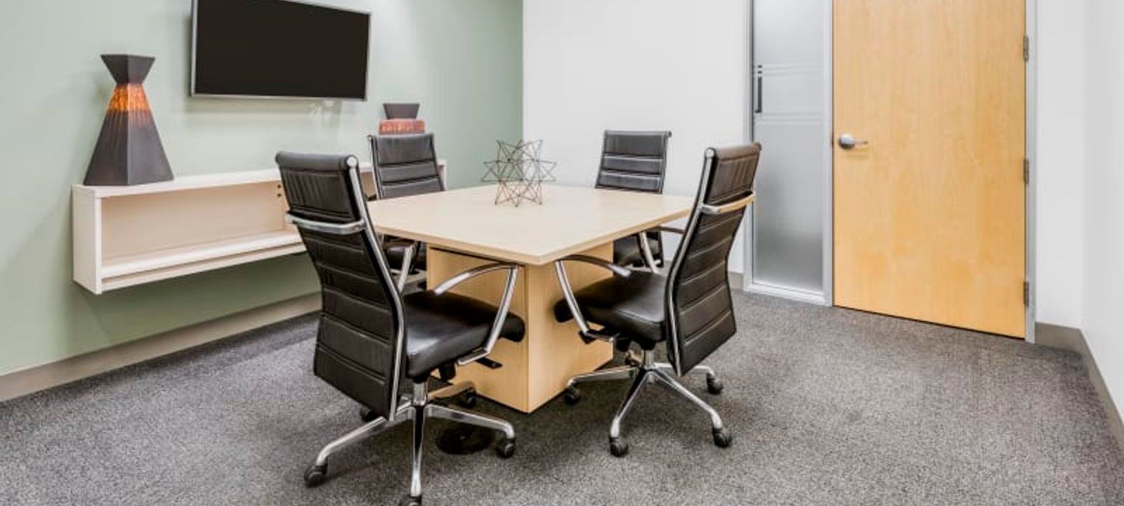 609 Sw 8th Street, Bentonville - Image 1