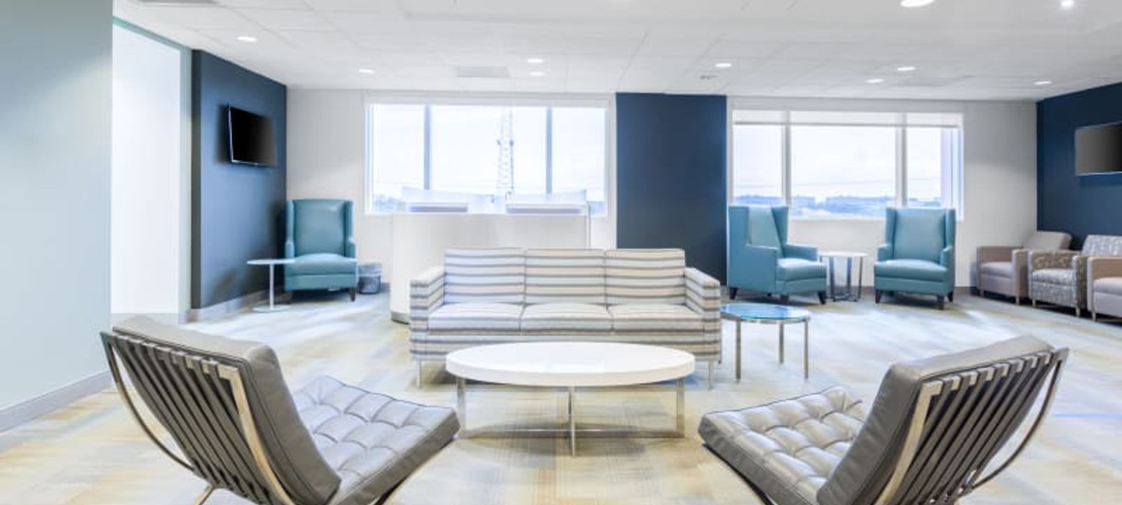 Sawgrass Centre - Image 1