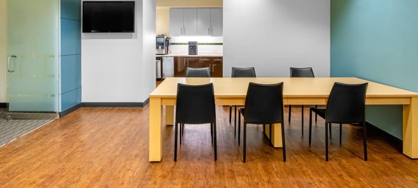 100 Crescent Court, Dallas - Image 1