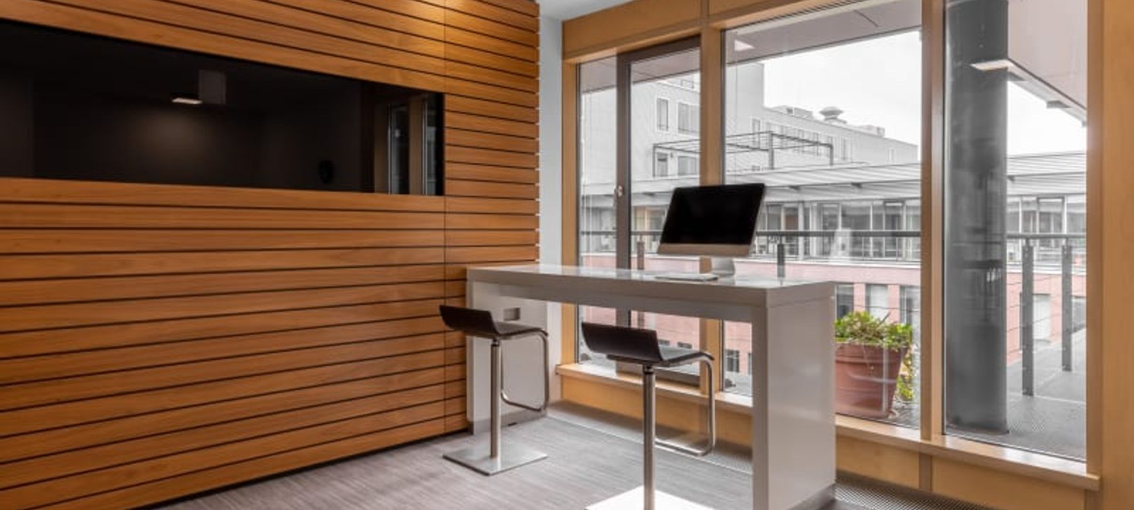 302 Landsberger Strasse, Munich - Image 1