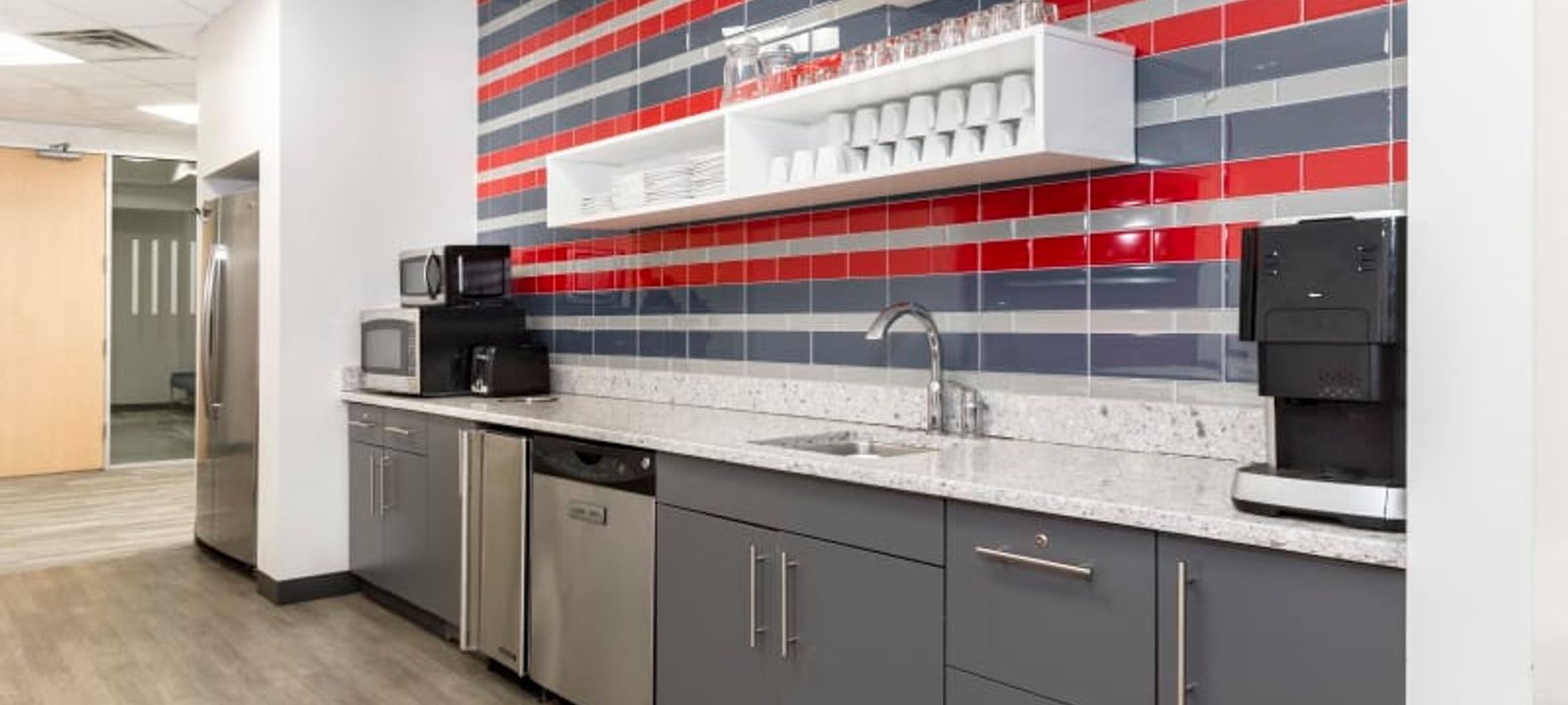 450 E 96th St, Carmel - Image 1