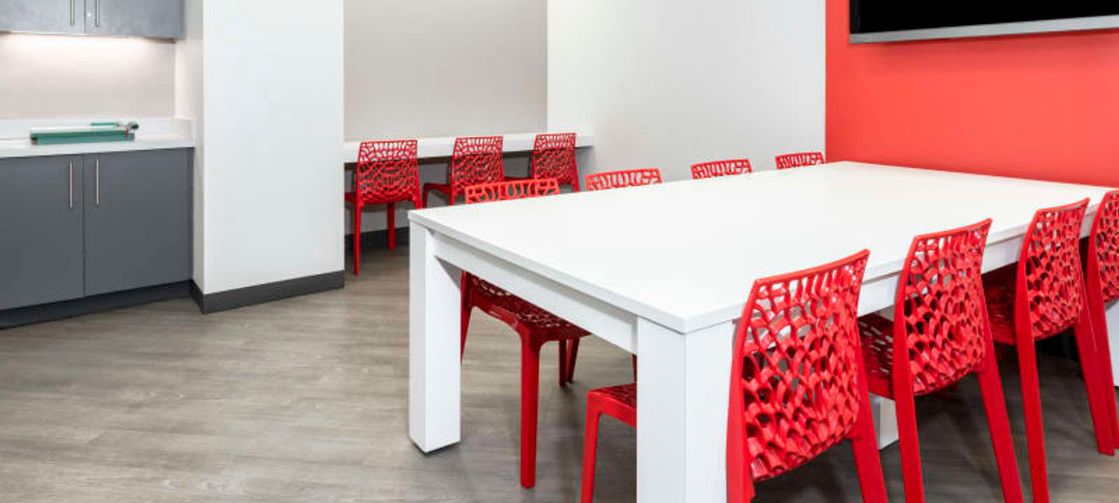 450 E 96th St, Carmel - Image 1