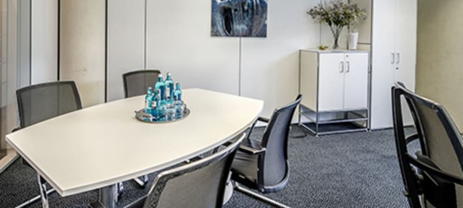 61 Koenigsallee, Dusseldorf - Image 1