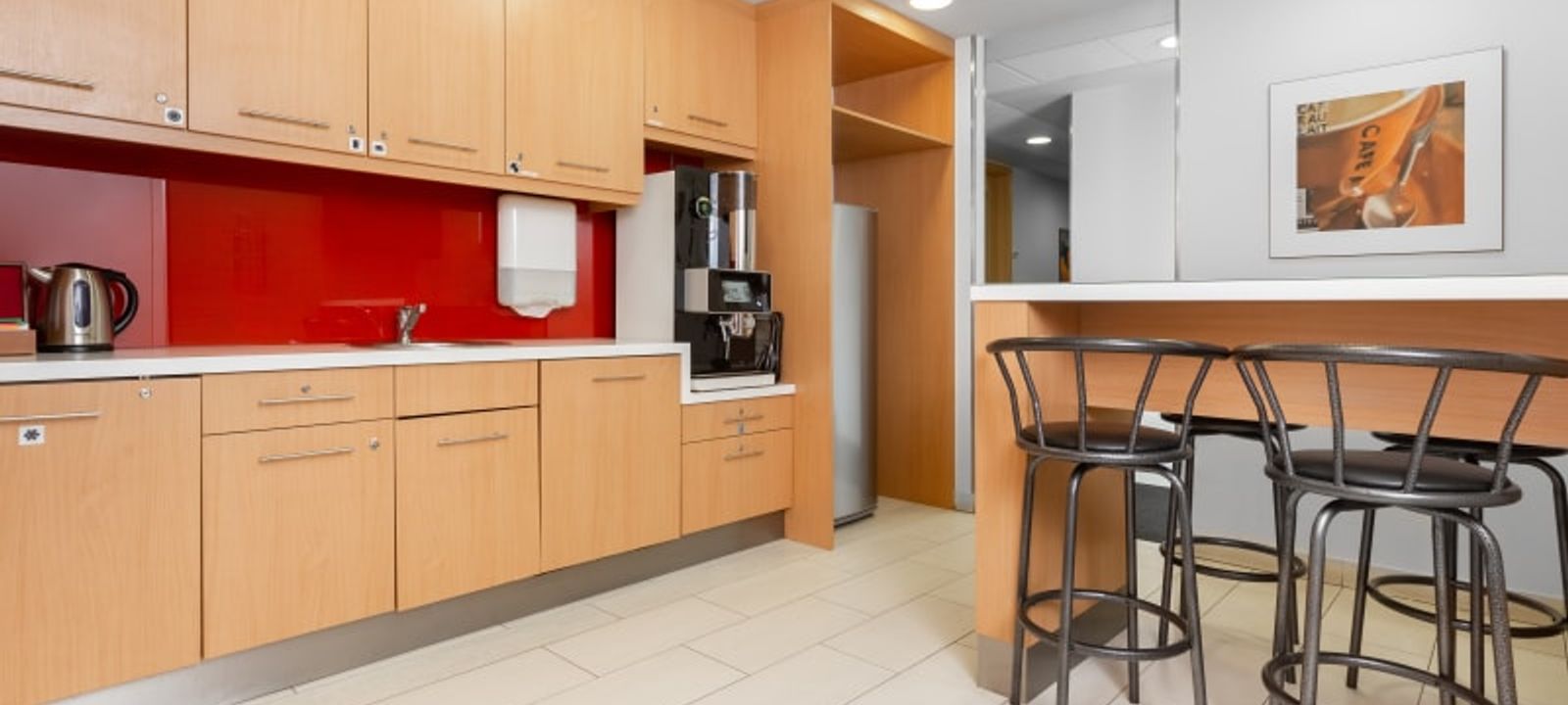 Arpad Fejedelem Utja 26 - 28, Budapest - Image 1