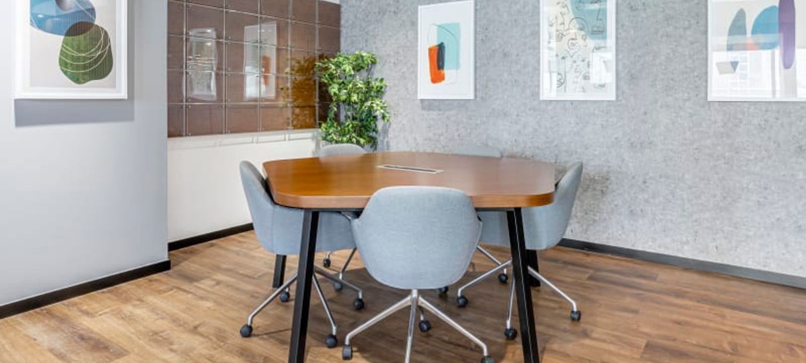 Jumeirah Living Marina Gate, Dubai - Image 1