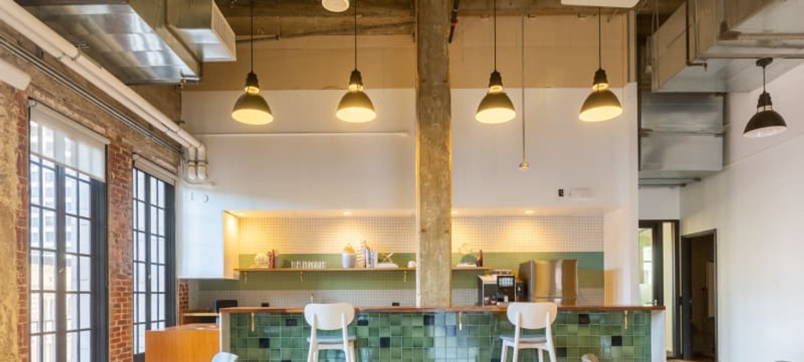 811 W 7th St, Los Angeles - Image 1