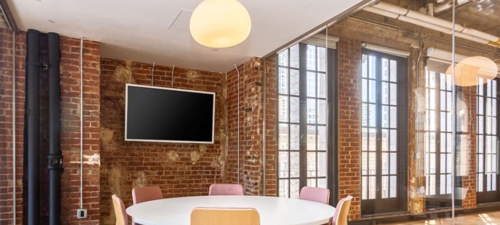 811 W 7th St, Los Angeles - Image 1