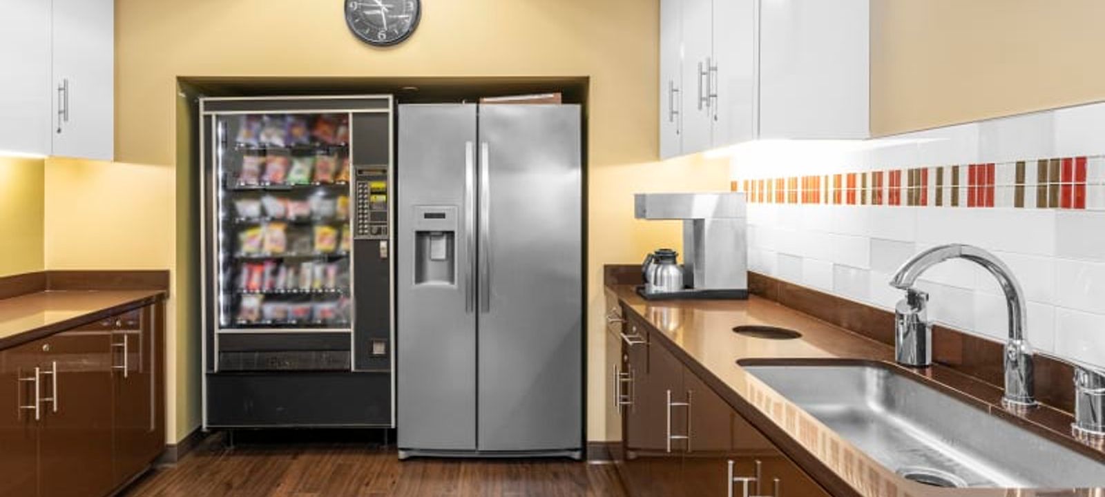 100 Horizon Center Boulevard Edgebrook, Hamilton Township - Image 1