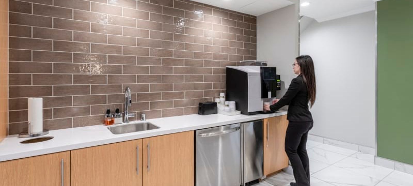 3111 Camino Del Rio North, San Diego - Image 1