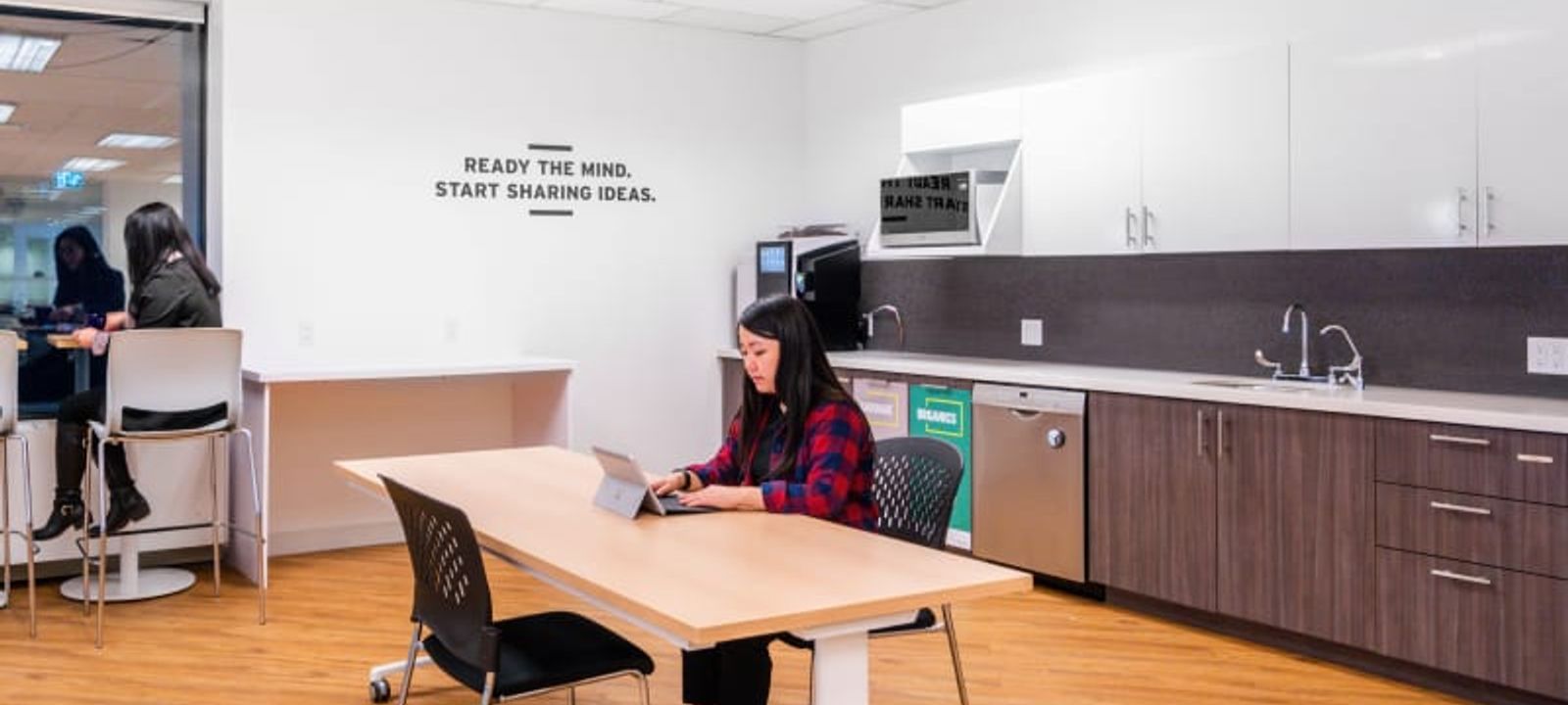 325 Front Street West 2nd floor, Toronto - Image 1