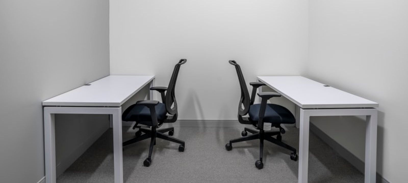 34 Minowan Miikan Lane, Toronto - Image 1