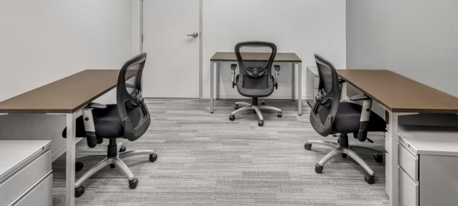 320 Seven Springs Way, Brentwood - Image 1