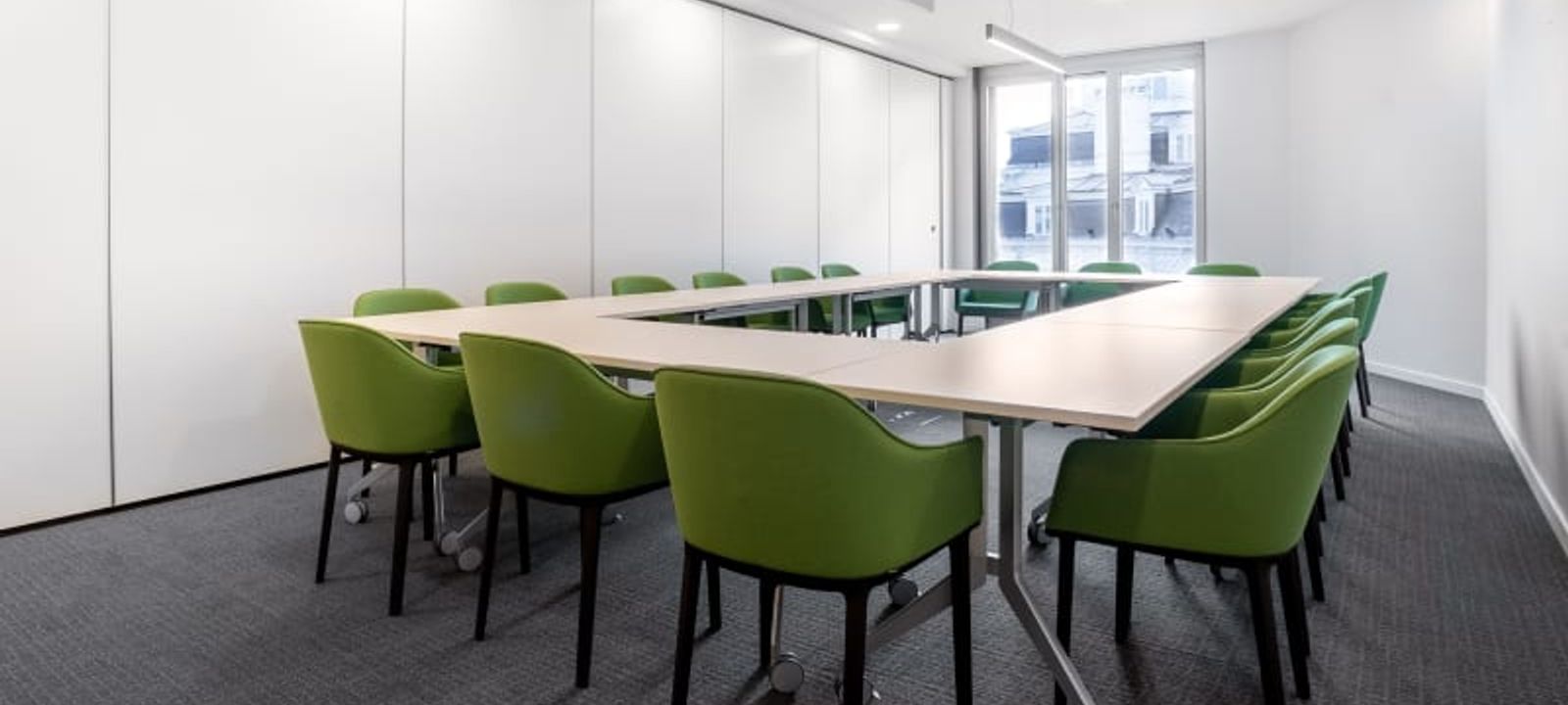 Avenue Louise 65/11, Brussels - Image 1