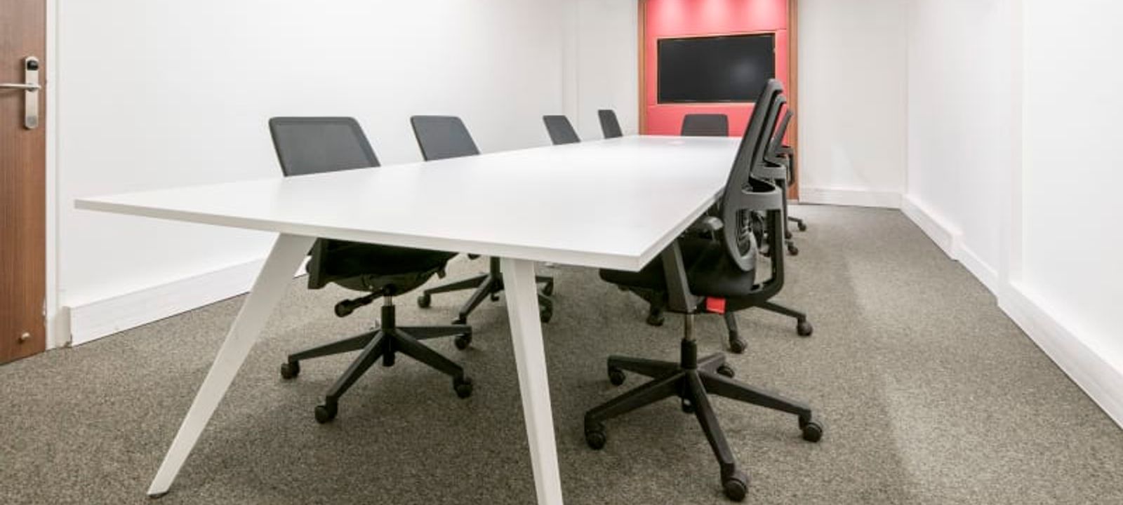 1 Rue Georges Stephenson, Montigny-le-bretonneux - Image 1