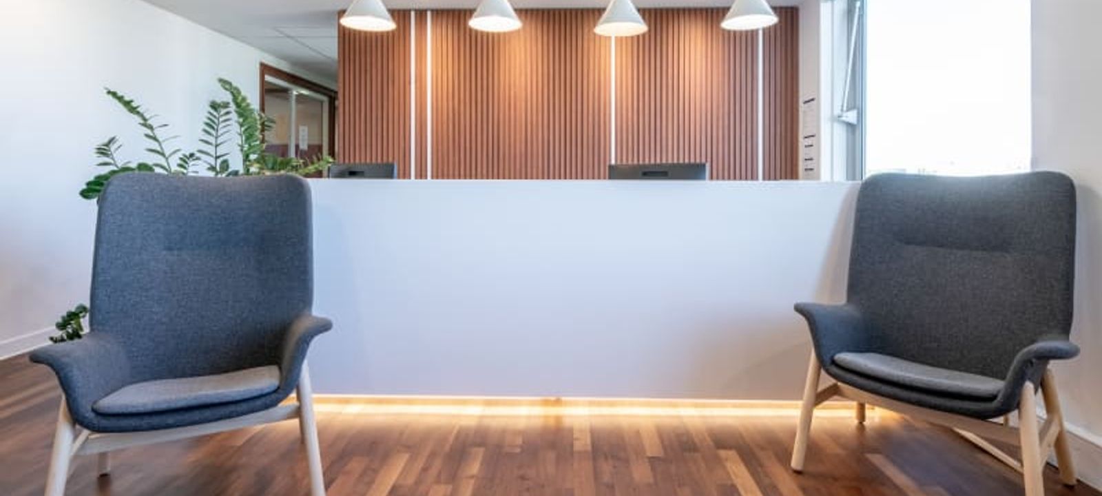 1 Rue Georges Stephenson, Montigny-le-bretonneux - Image 1