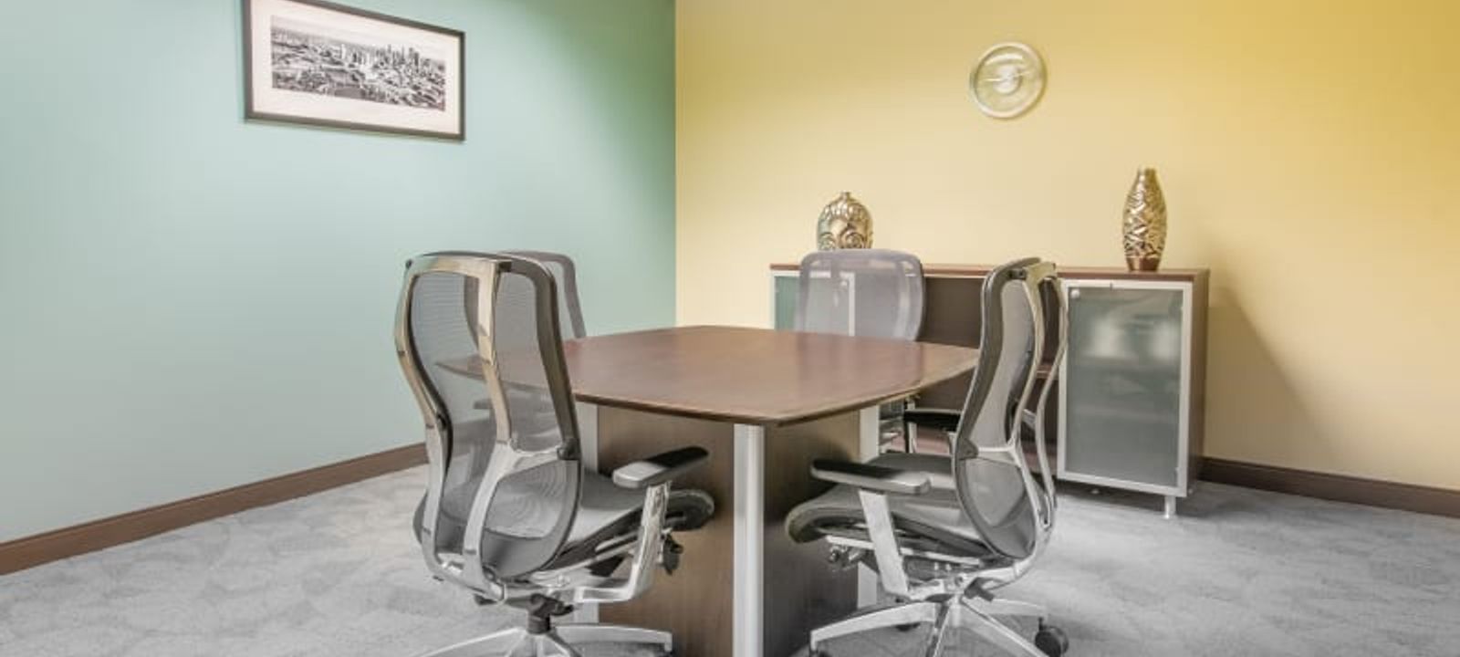 Keystone at the Crossing - Image 1