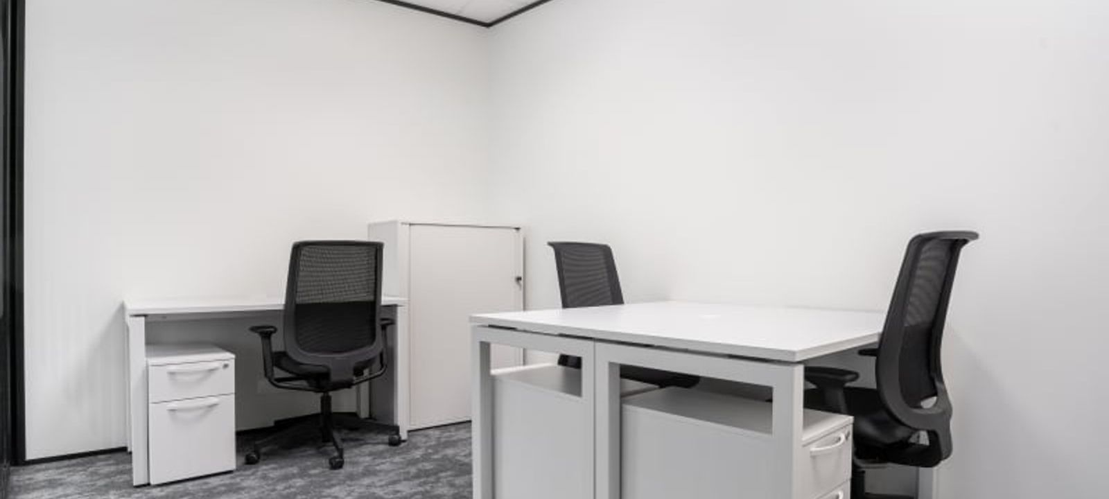 Place Des Grands Hommes, Bordeaux - Image 1