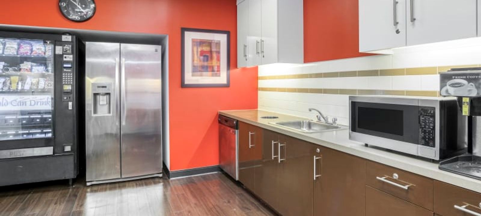 777 Westchester Avenue, White Plains - Image 1