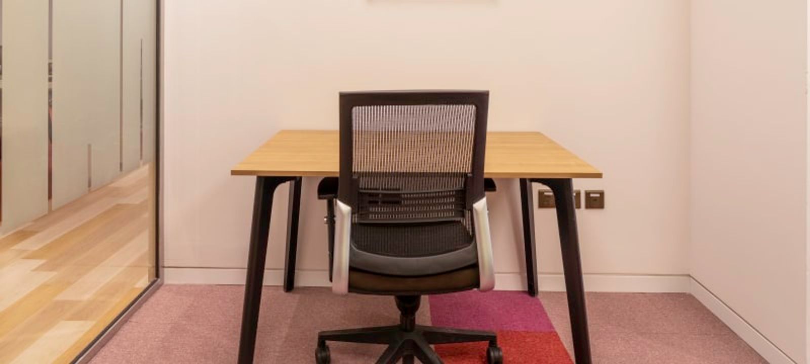 King Abdulaziz Road, Riyadh - Image 1