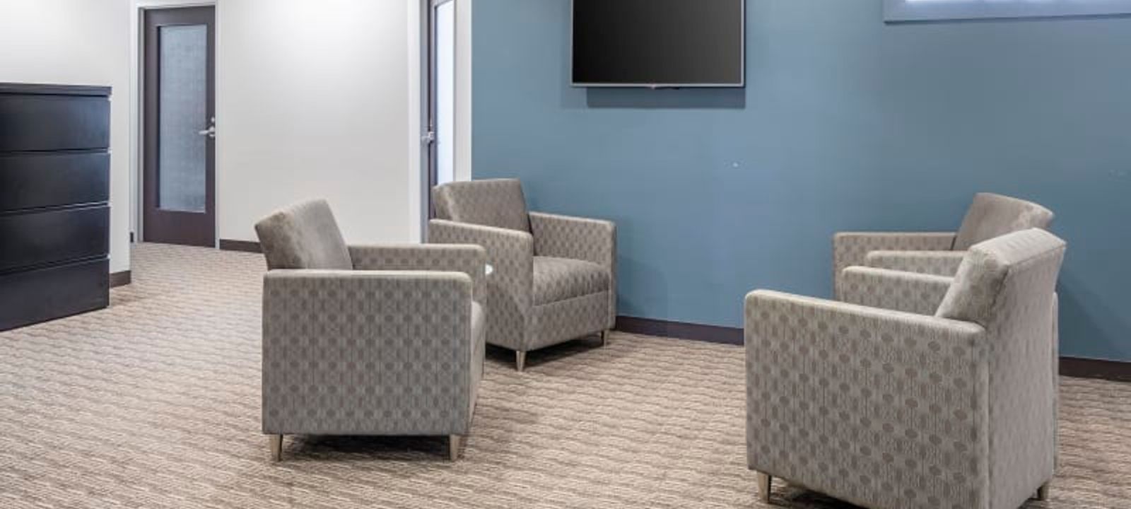 200 Continental Dr, Newark - Image 1