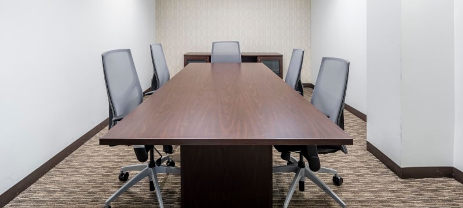 200 Continental Dr, Newark - Image 1