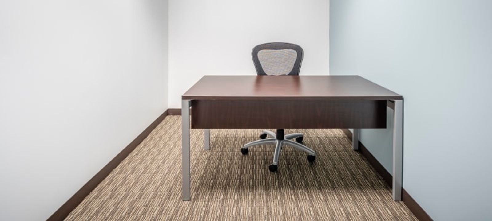 200 Continental Dr, Newark - Image 1