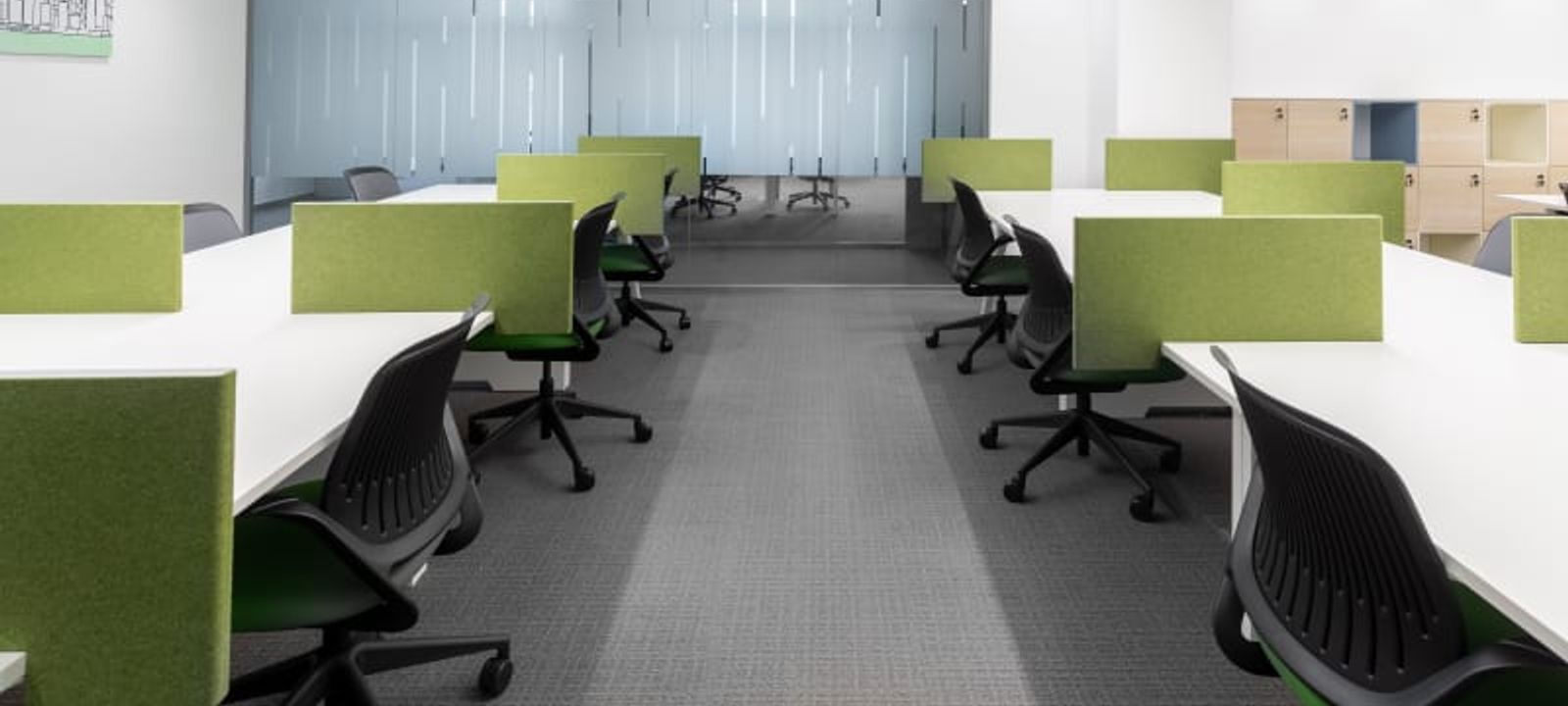 Soroksari Ut 44, Budapest - Image 1