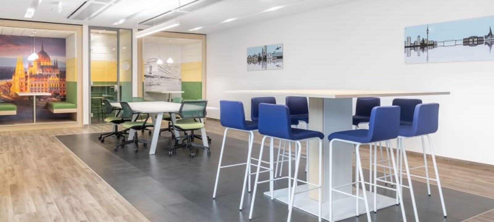 Soroksari Ut 44, Budapest - Image 1