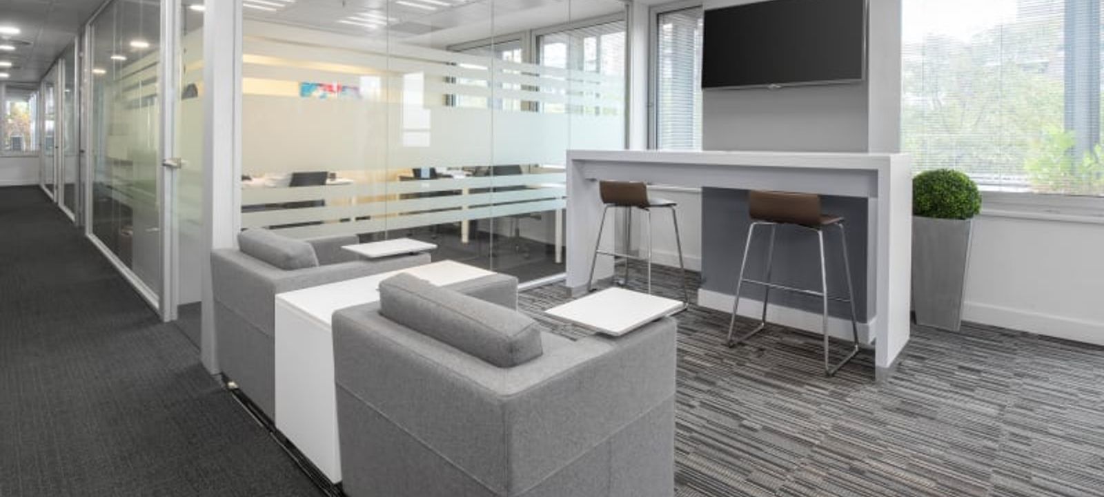 93 Paseo De La Castellana, Madrid - Image 1