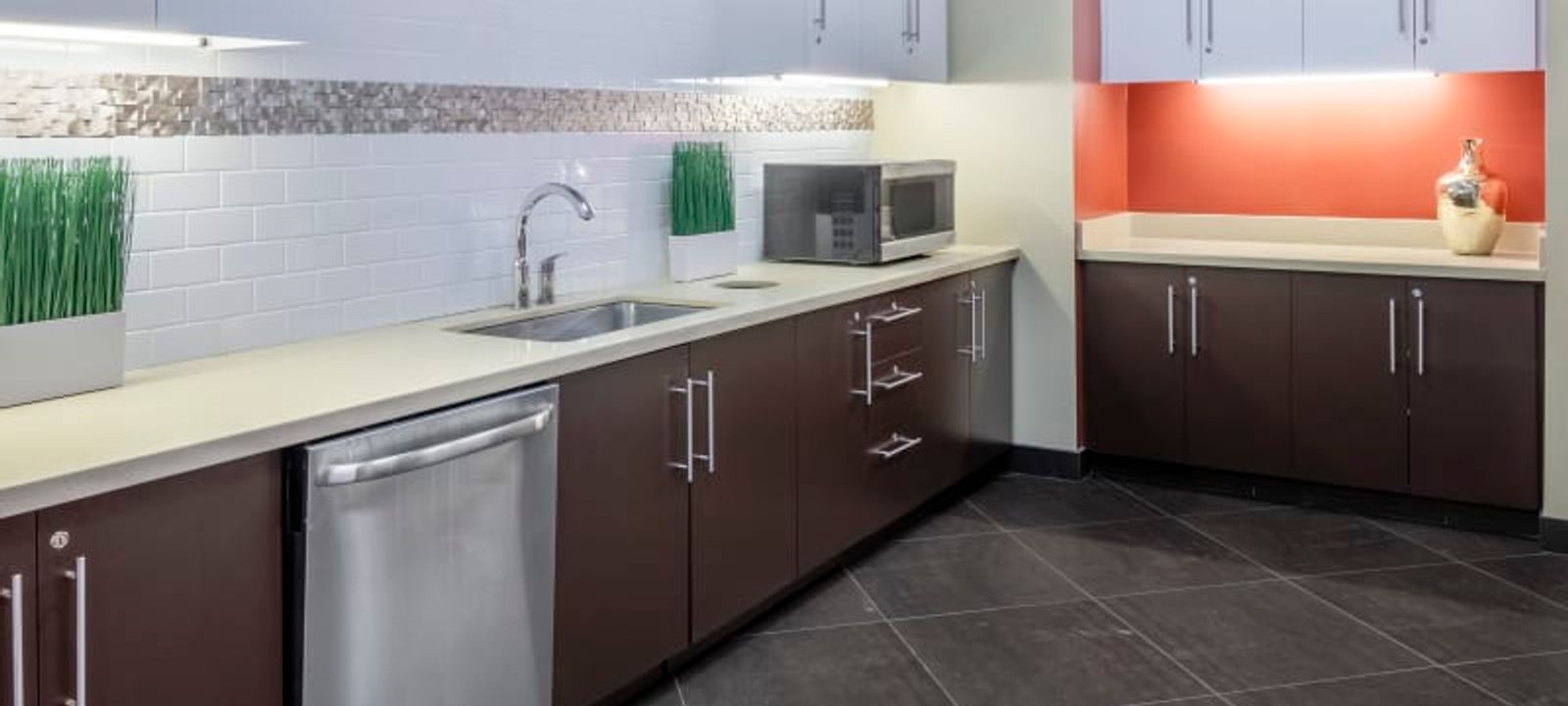 30 Knightsbridge Road 30 Knightsbridge Road, Piscataway - Image 1