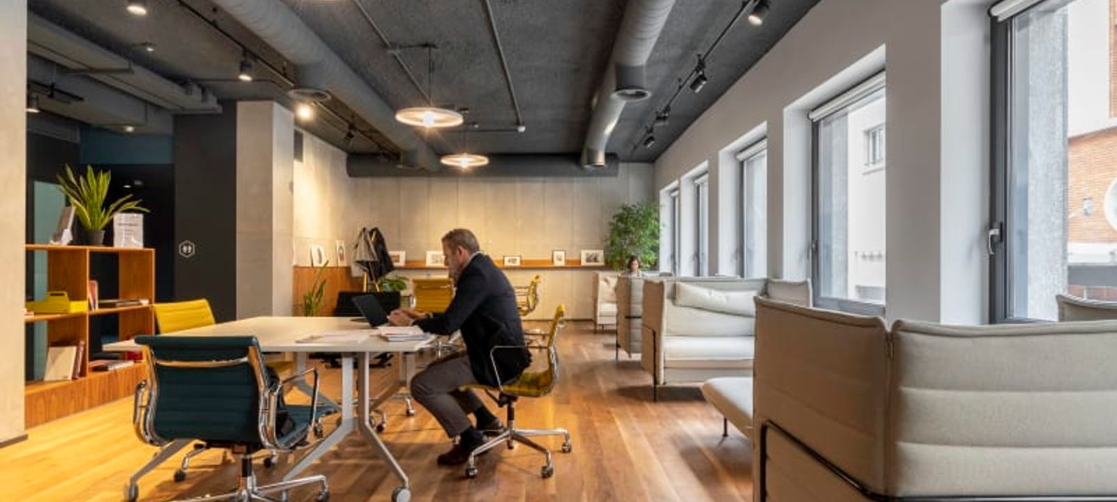 Bastioni Di Porta Nuova 21, Milan - Image 1